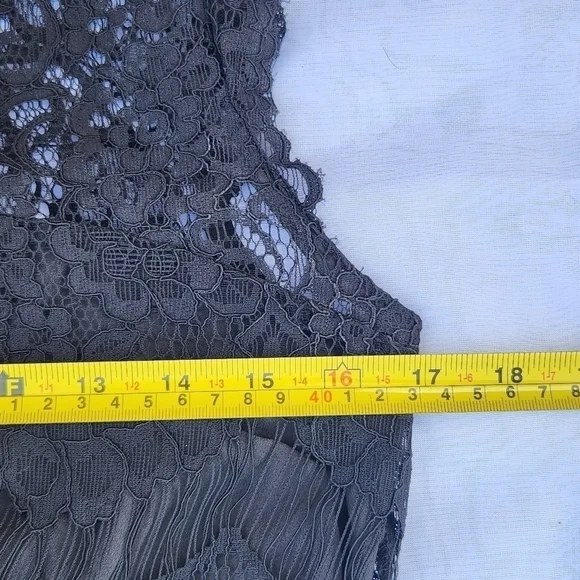 YELLOW star black lace dress size small - Picture 7 of 11